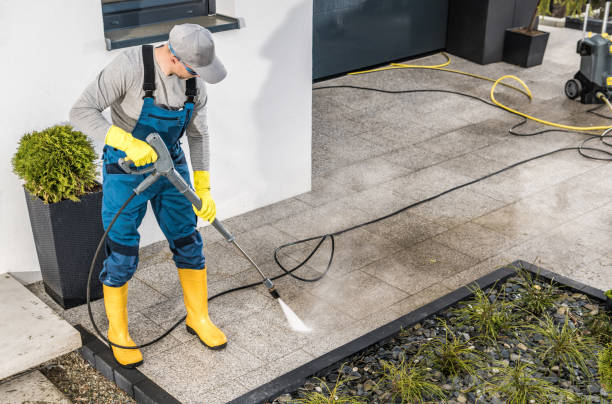 Best Commercial Pressure Washing  in Dickinson, ND